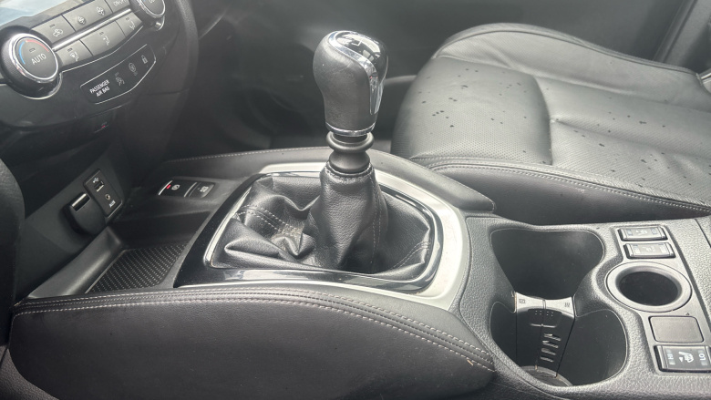 Nissan X-Trail 1.7 dCi Tekna 5dr Diesel Station Wagon